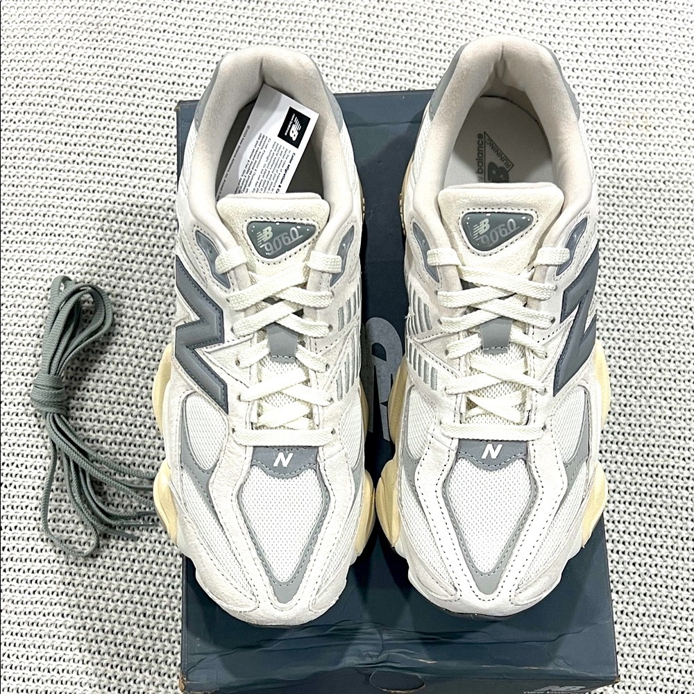 New Balance 9060 in Gray and Cream - Picture 9 of 9